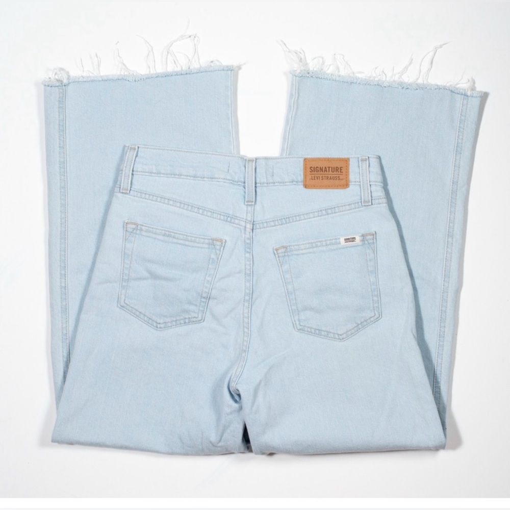 Levi Strauss Signature Women's Heritage High-Rise Wide Leg Jeans 16 - Picture 12 of 14